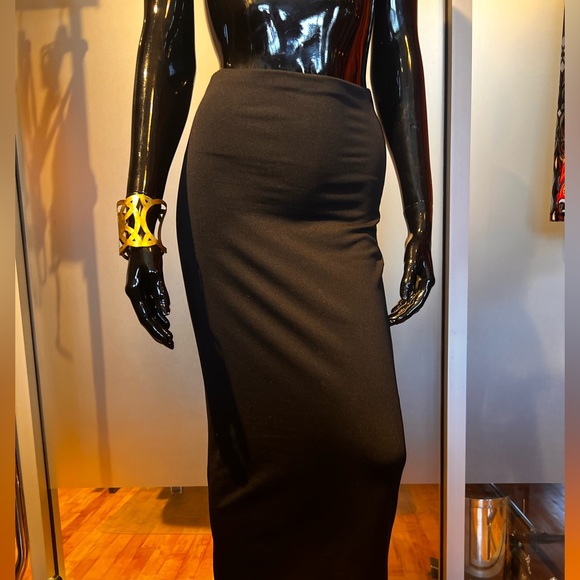 SIEMPRE Black Pencil Skirt - Picture 2 of 3